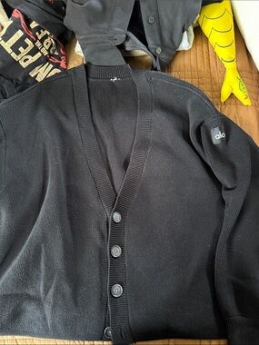 ALO Yoga Black V-Neck Button Front Cardigan Oversized